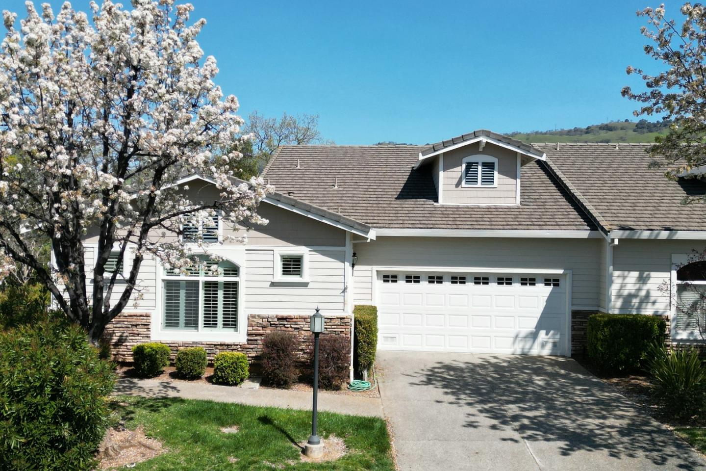 Neighborhood Neighborhood-7