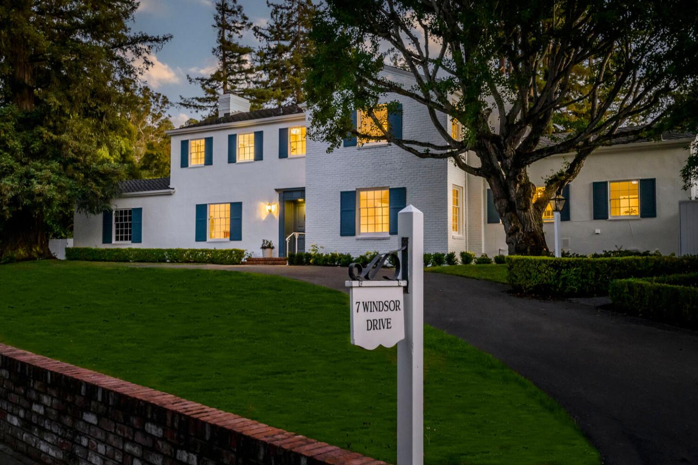 Neighborhood Neighborhood-9