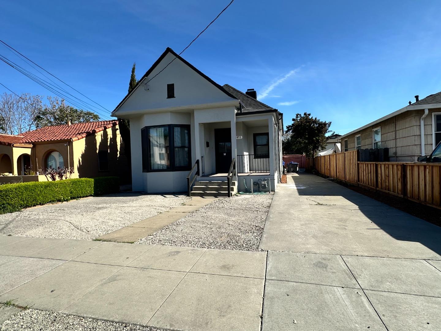 Neighborhood Neighborhood-30
