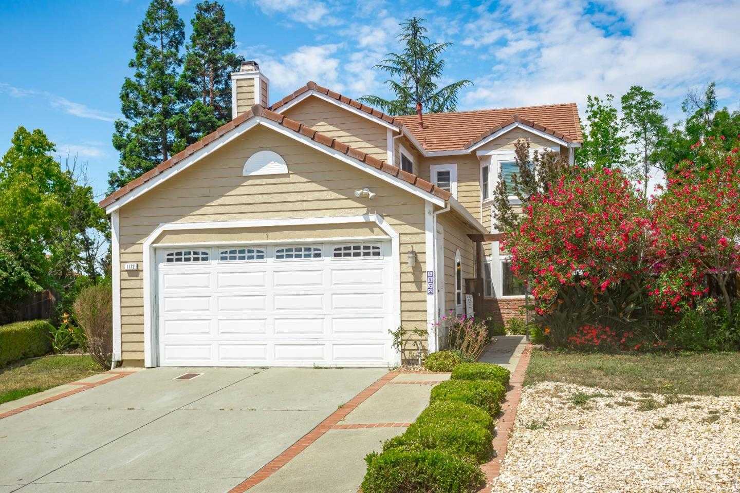 Neighborhood Neighborhood-9