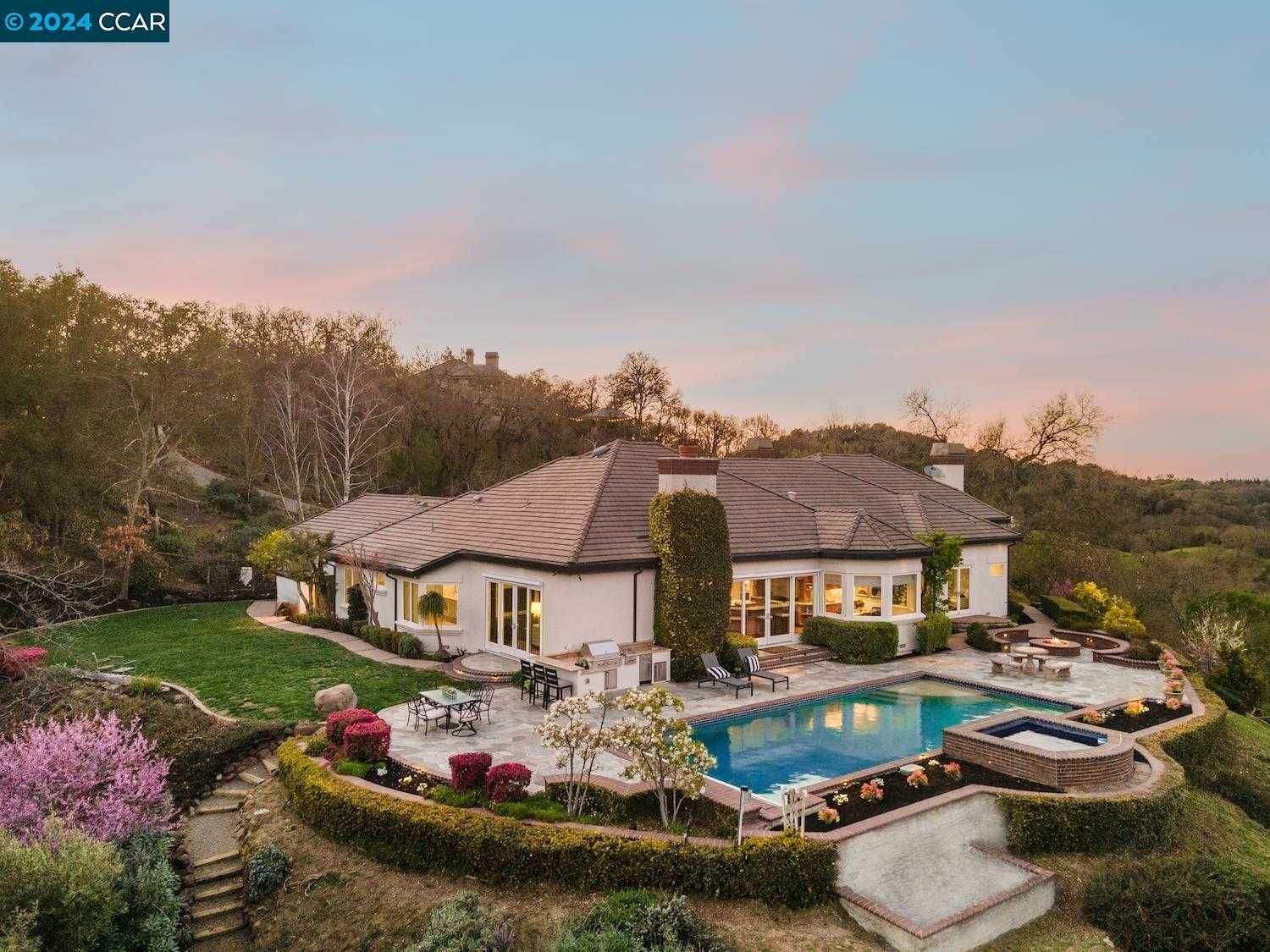 Neighborhood Neighborhood-25