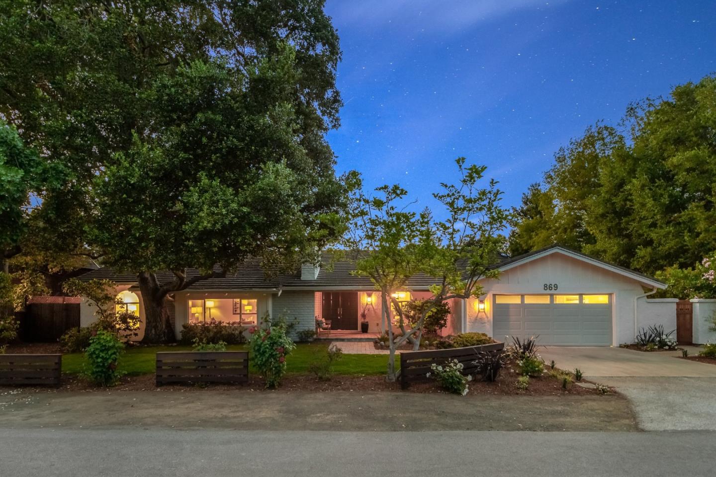 Neighborhood Neighborhood-18