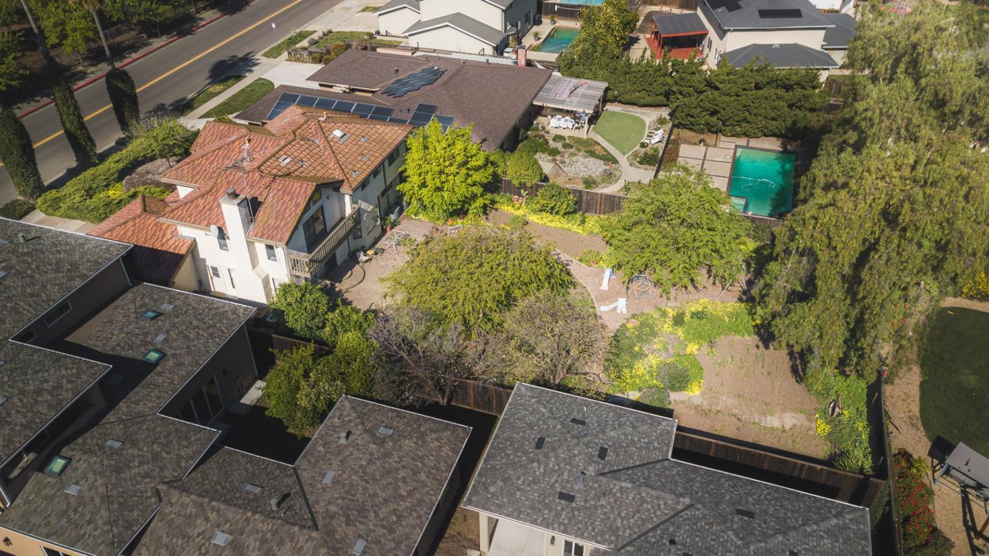 Neighborhood Neighborhood-3