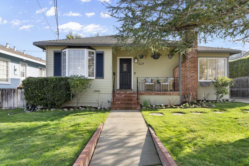 Neighborhood Neighborhood-27