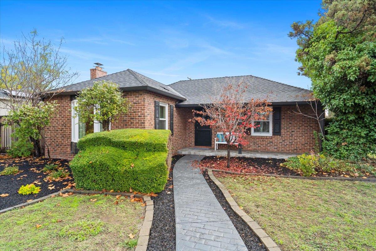 Neighborhood Neighborhood-120