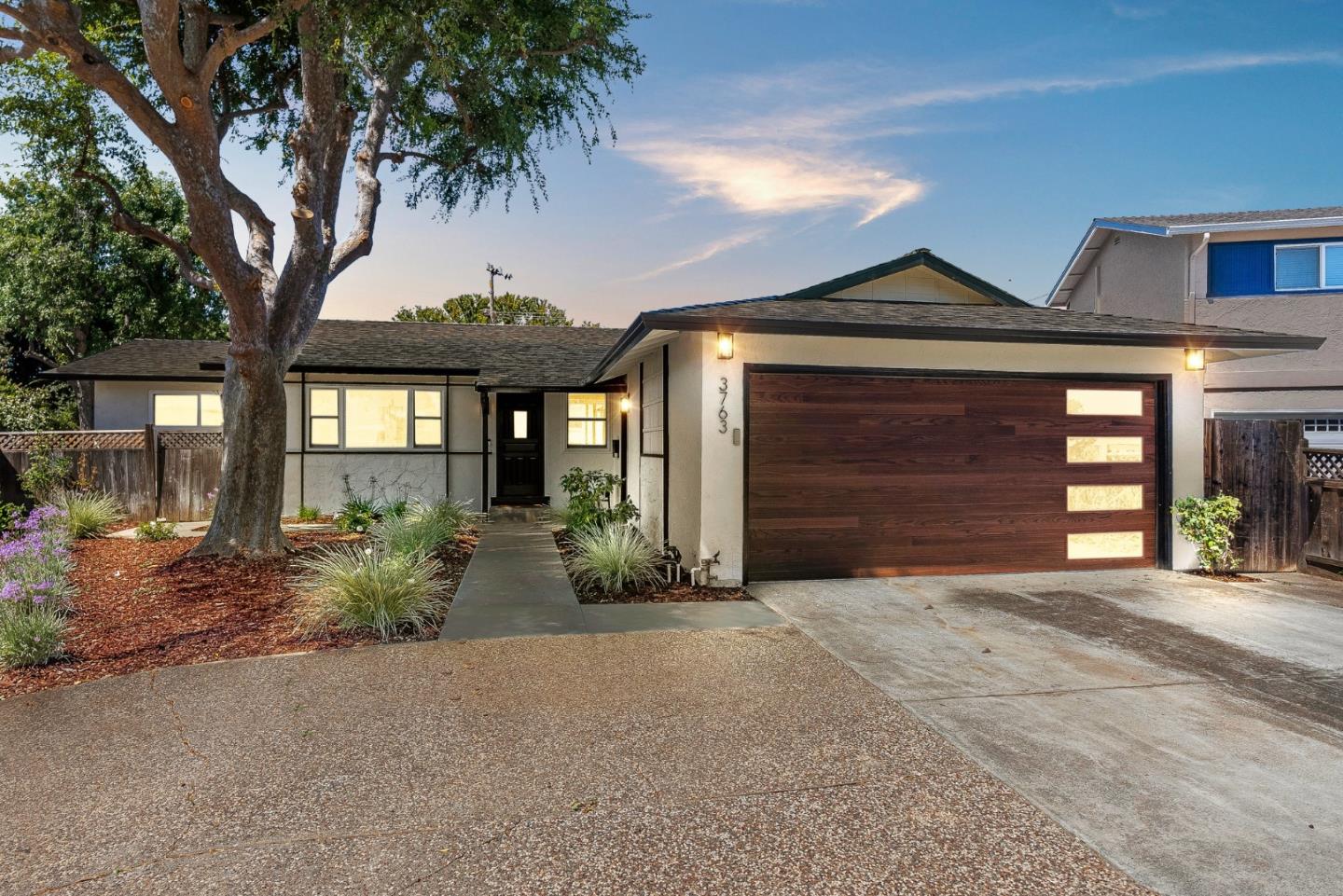 Neighborhood Neighborhood-15