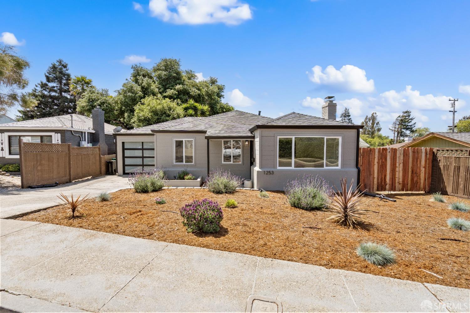 Neighborhood Neighborhood-25