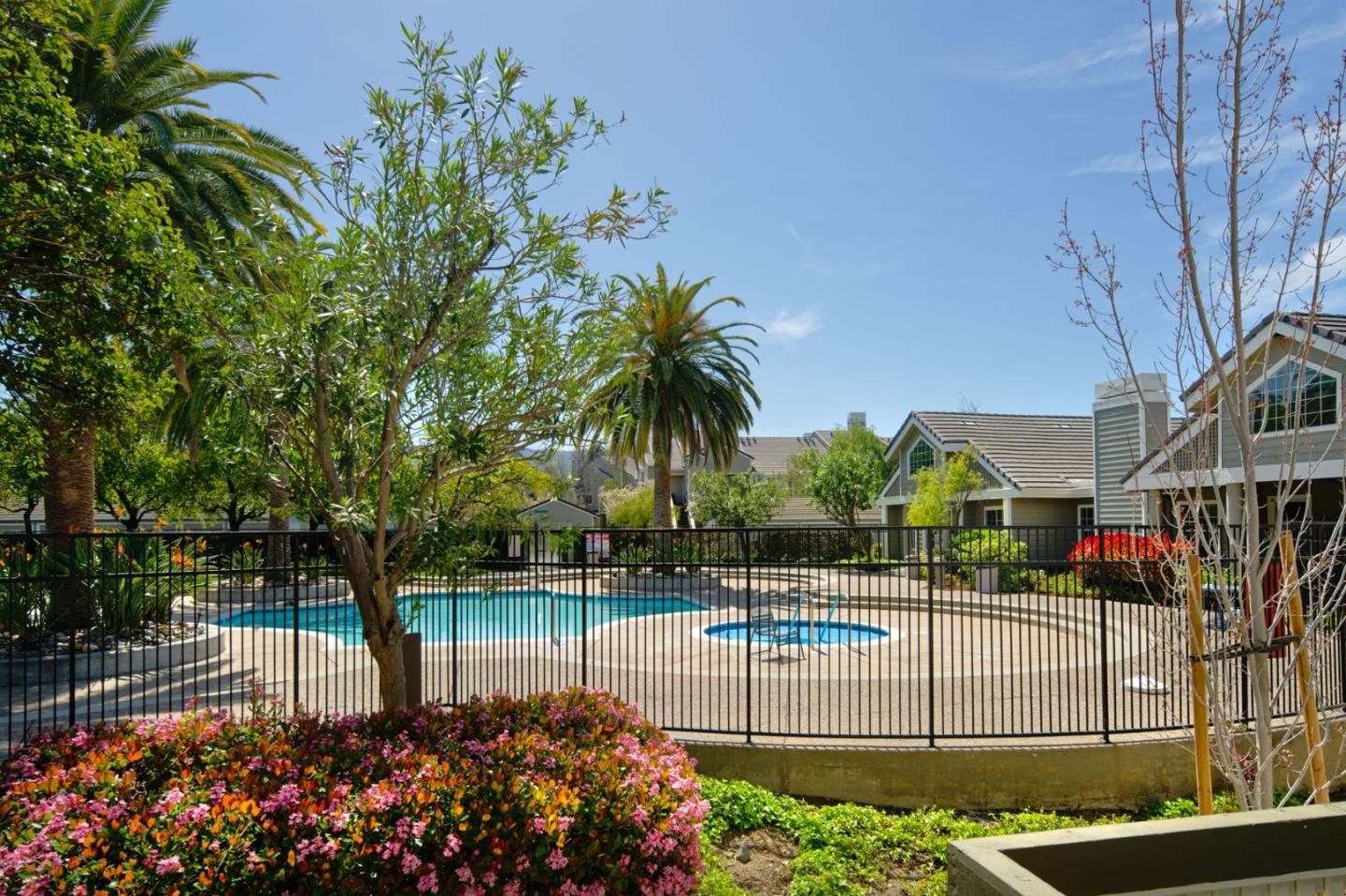 Neighborhood Neighborhood-4