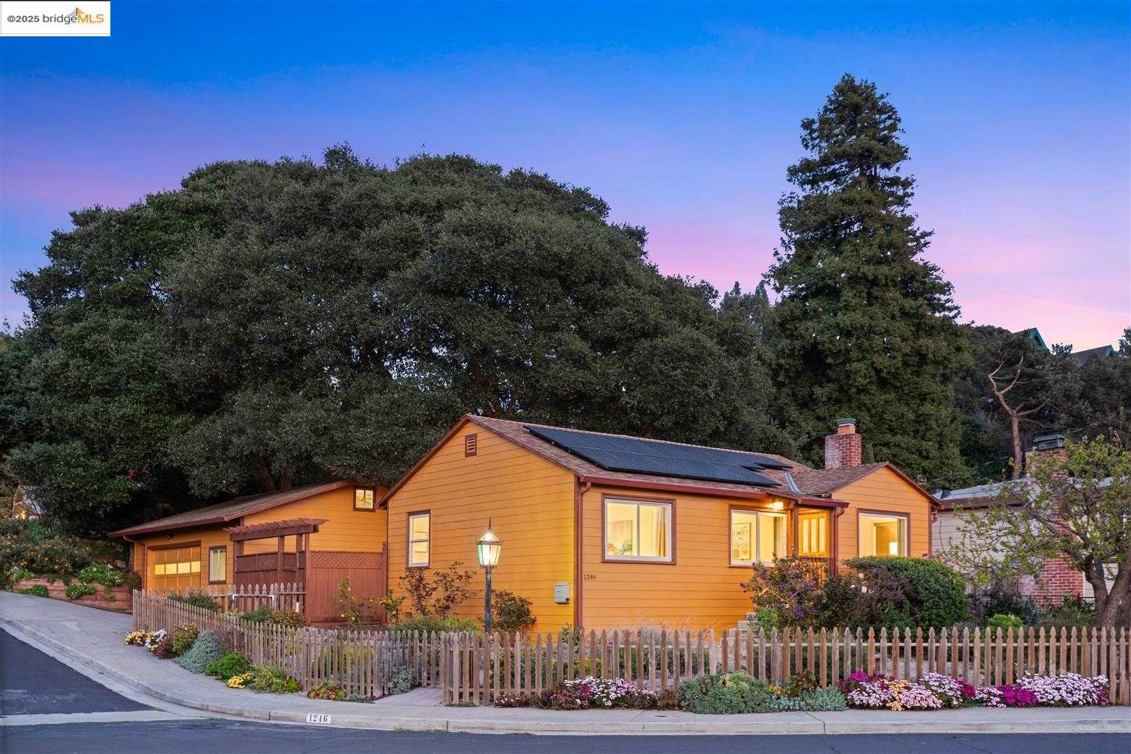 Neighborhood Neighborhood-3