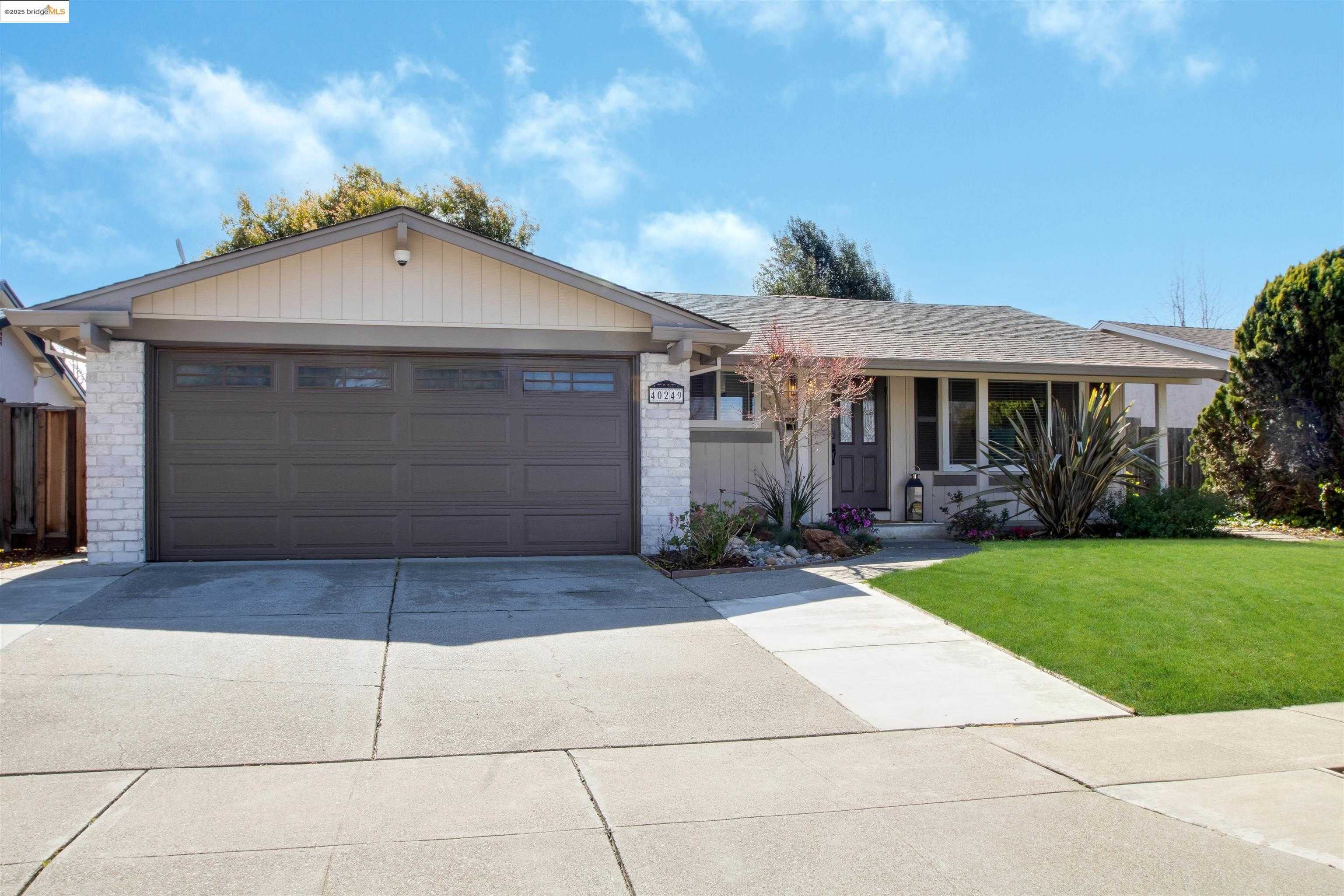 Neighborhood Neighborhood-3