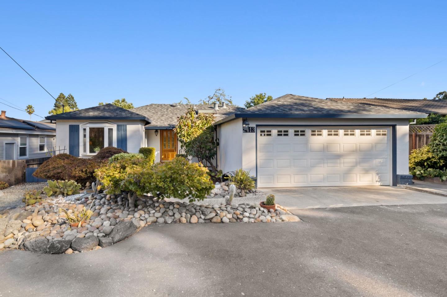 Neighborhood Neighborhood-104