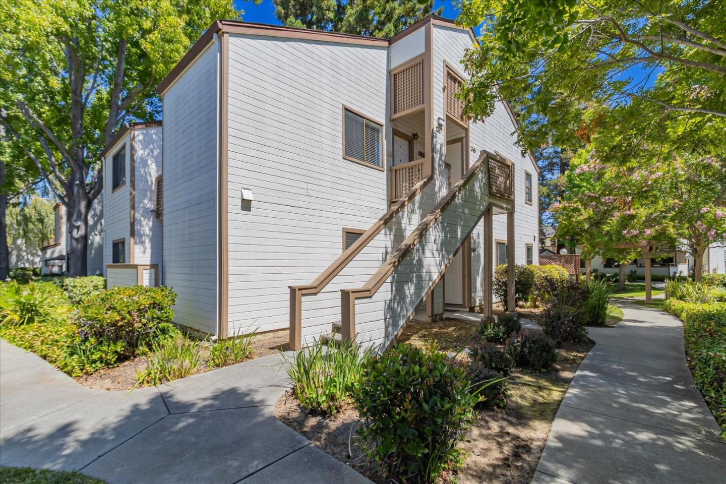 Neighborhood Neighborhood-3