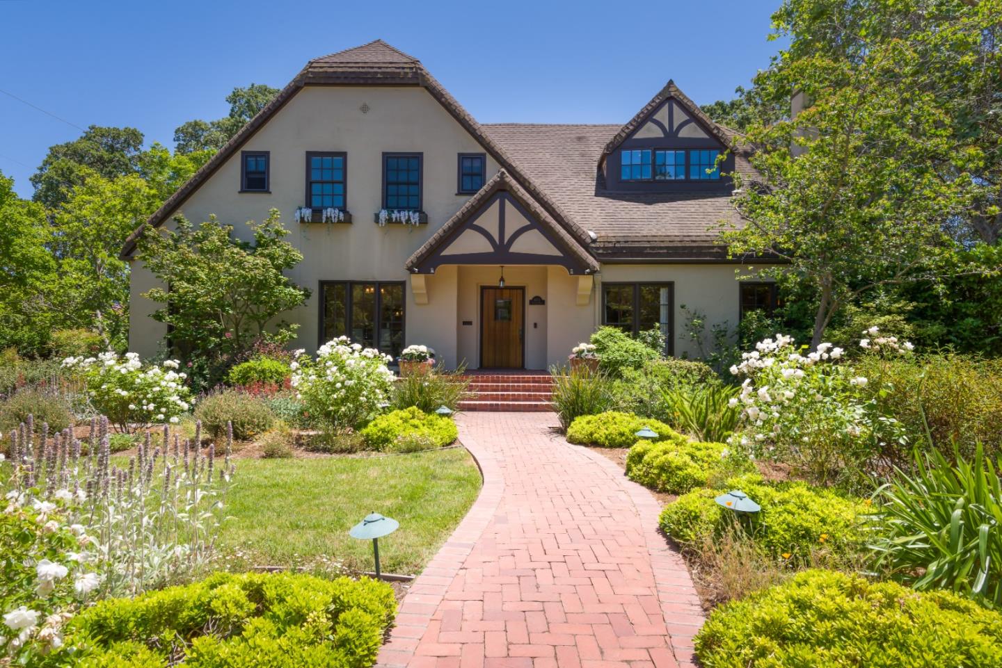 Neighborhood Neighborhood-55