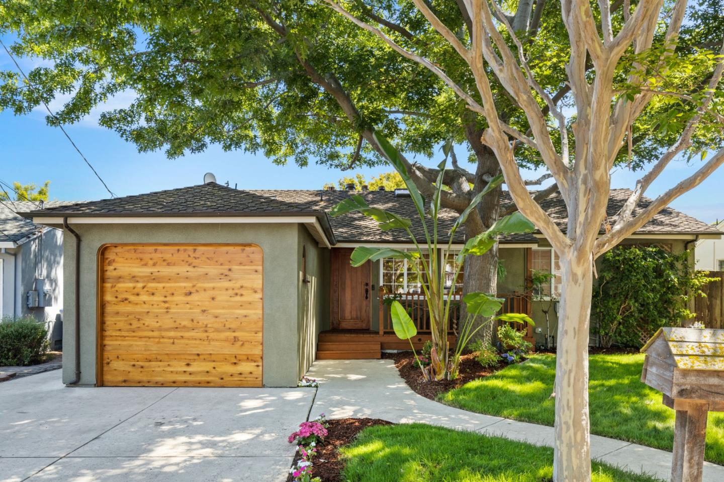 Neighborhood Neighborhood-7