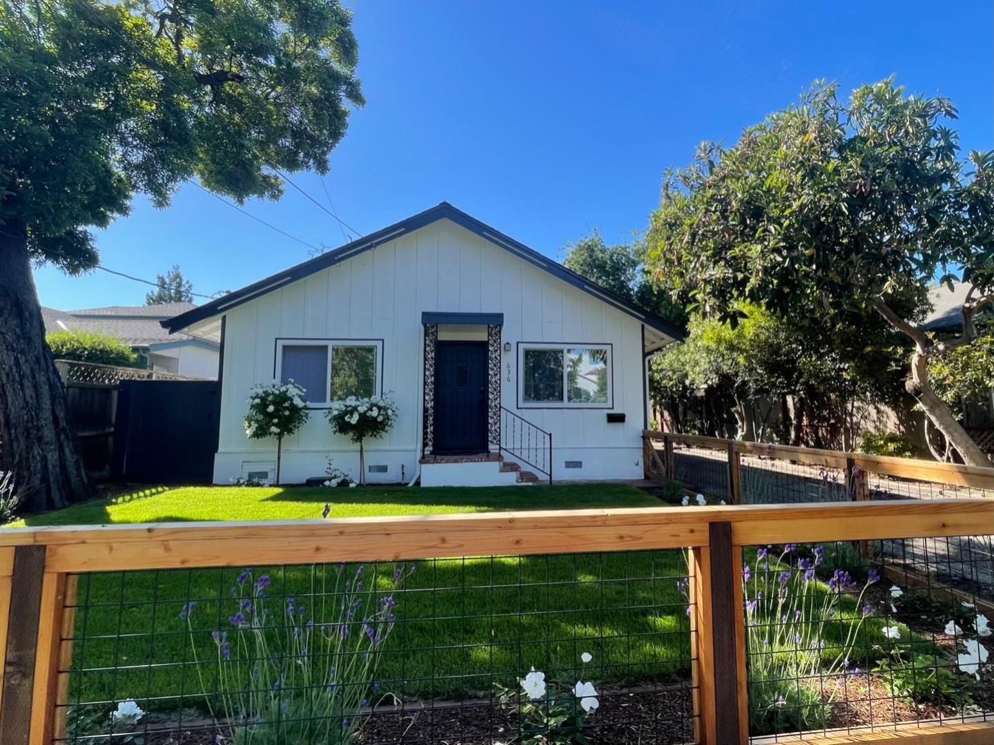 Neighborhood Neighborhood-39