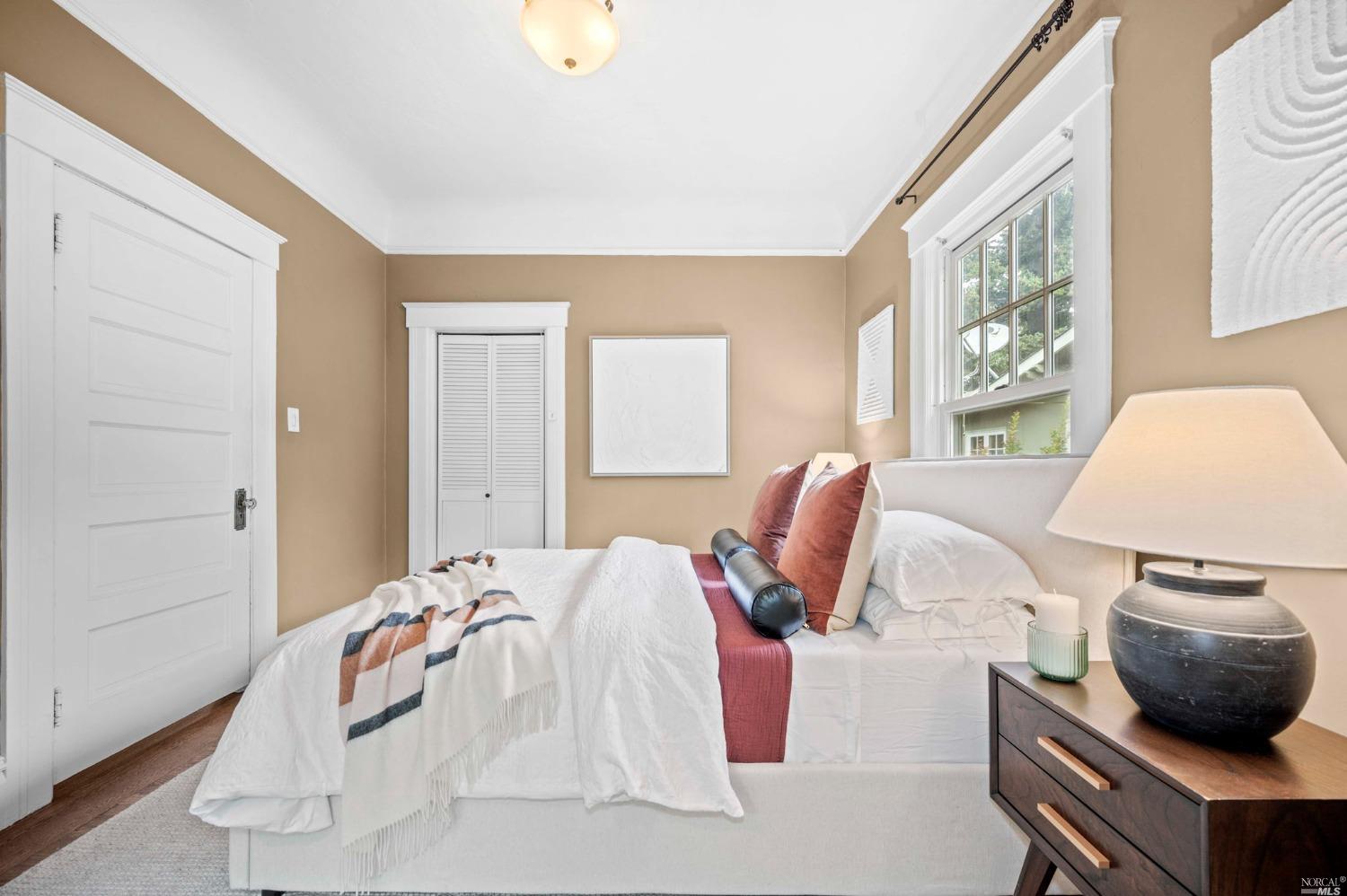 Neighborhood Neighborhood-3