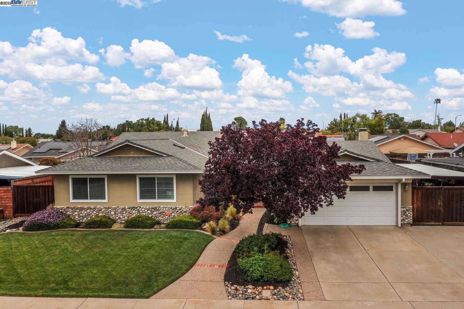 Neighborhood Neighborhood-30