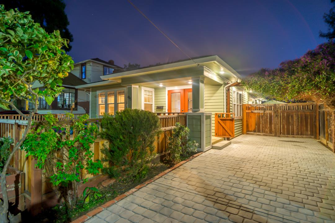 Neighborhood Neighborhood-15