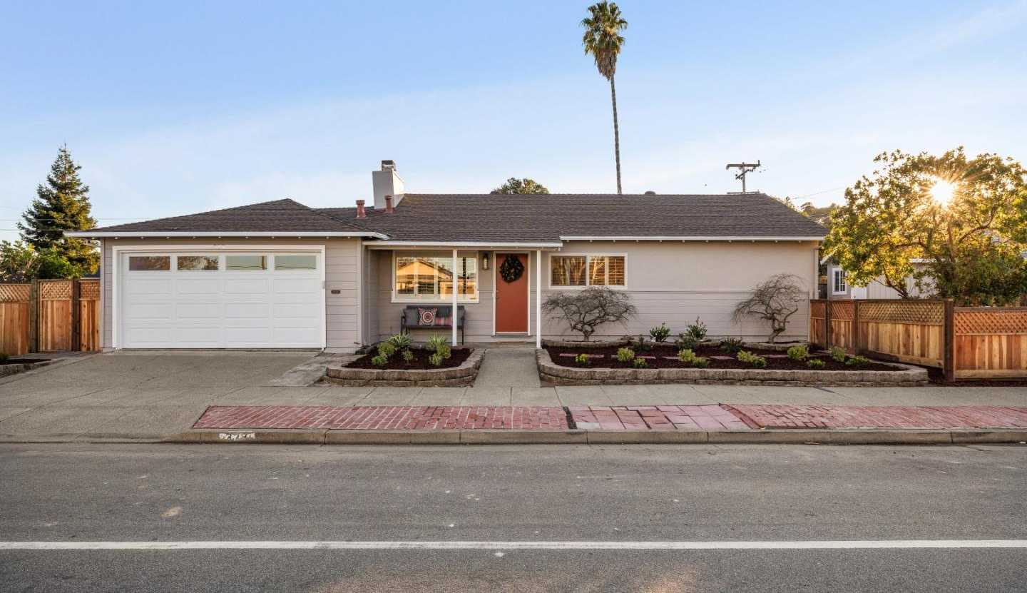 Neighborhood Neighborhood-10