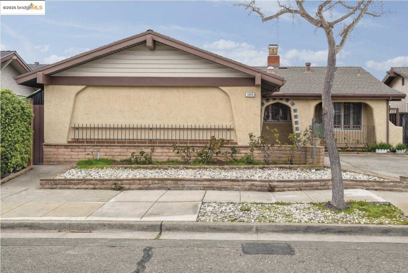 Neighborhood Neighborhood-62