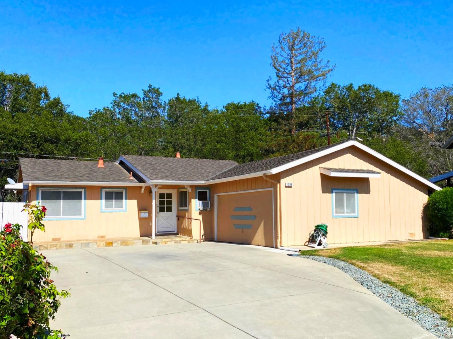 Neighborhood Neighborhood-33