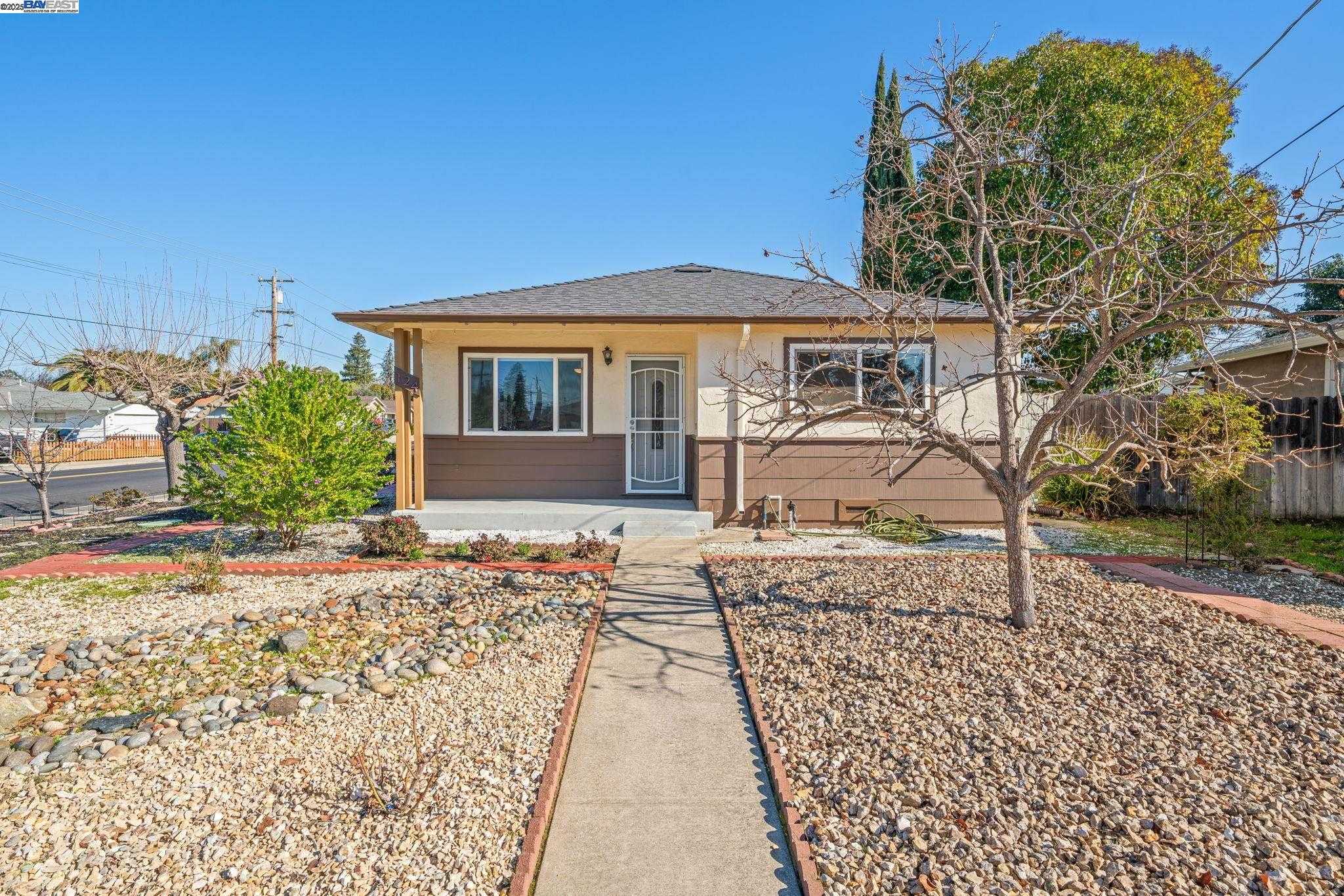 Neighborhood Neighborhood-3