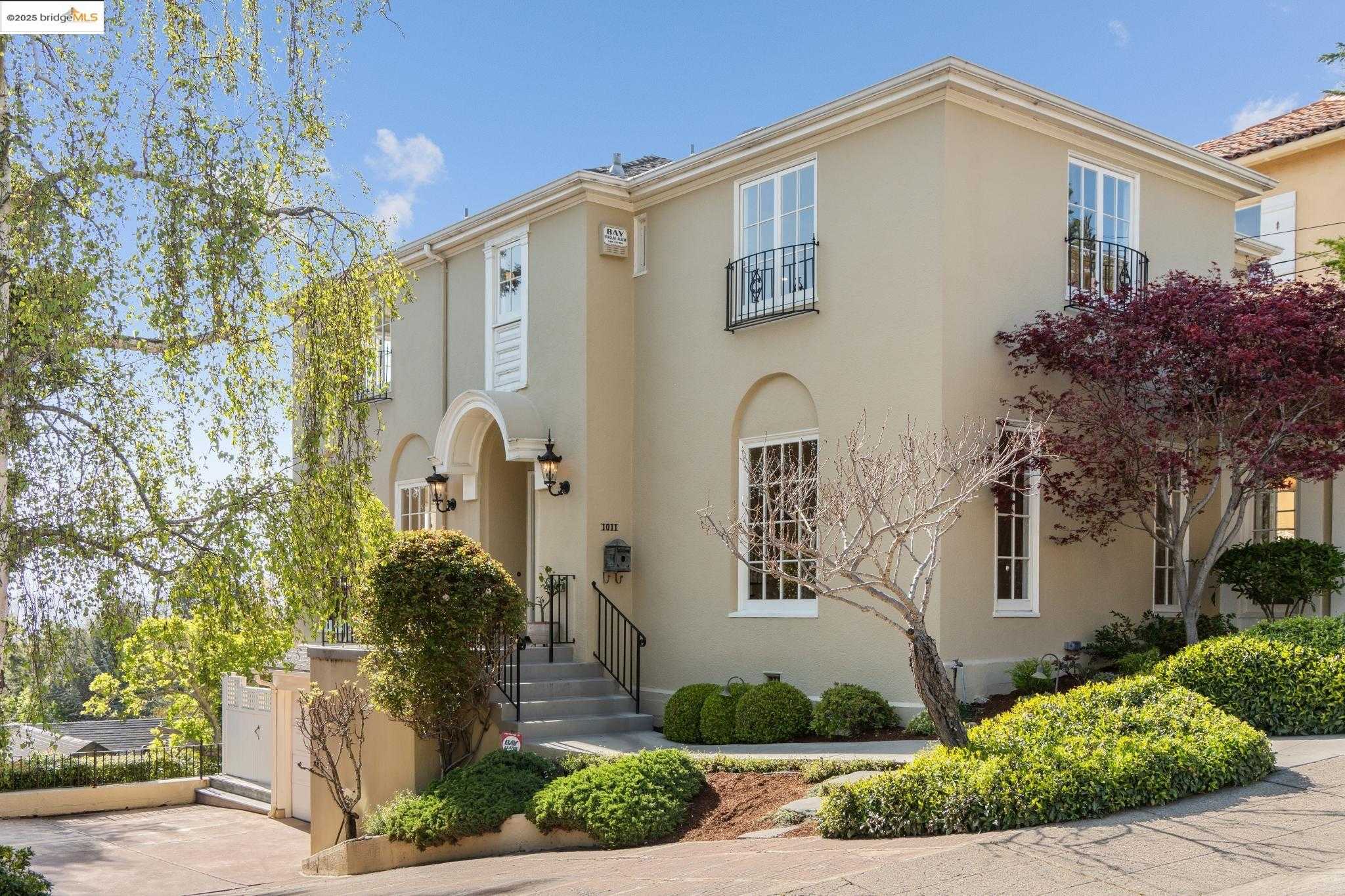 Neighborhood Neighborhood-25