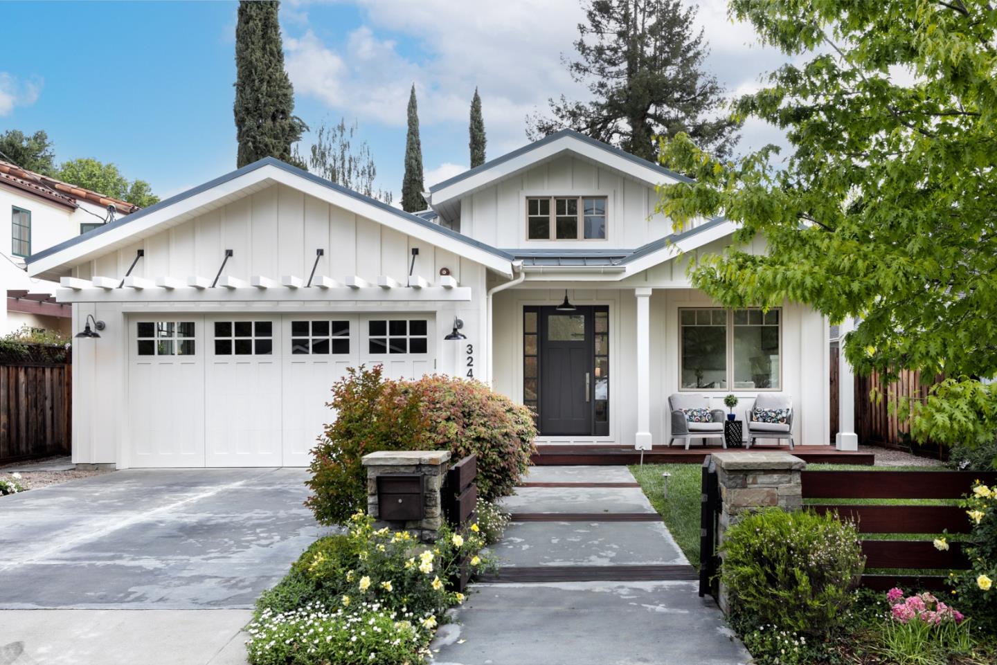 Neighborhood Neighborhood-31