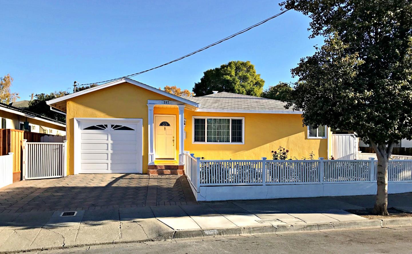 Neighborhood Neighborhood-4