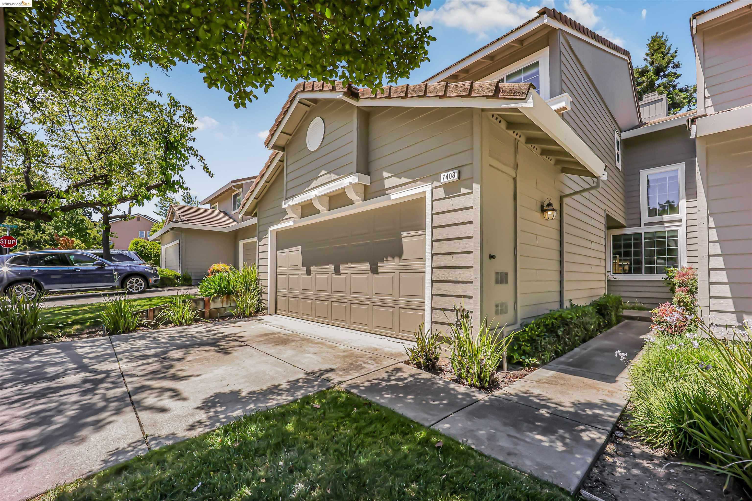 Neighborhood Neighborhood-24