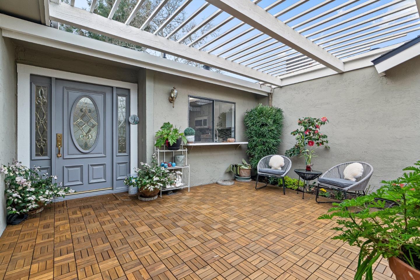 Neighborhood Neighborhood-79