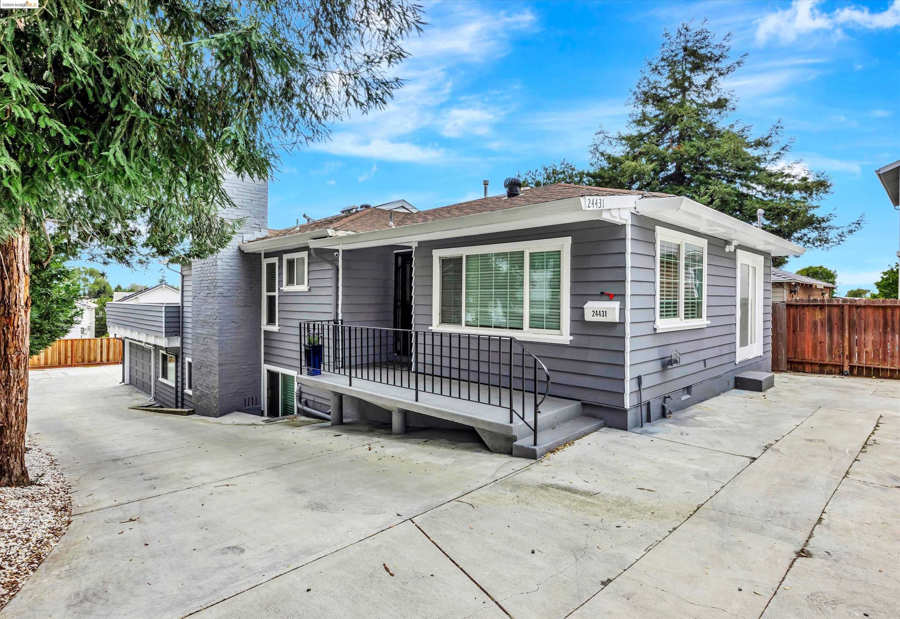 Neighborhood Neighborhood-25