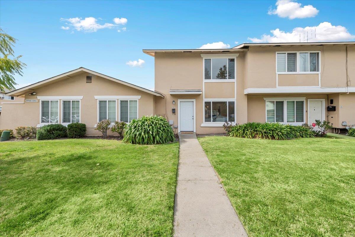 Neighborhood Neighborhood-15