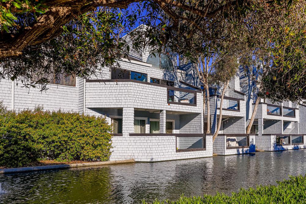 Neighborhood Neighborhood-54