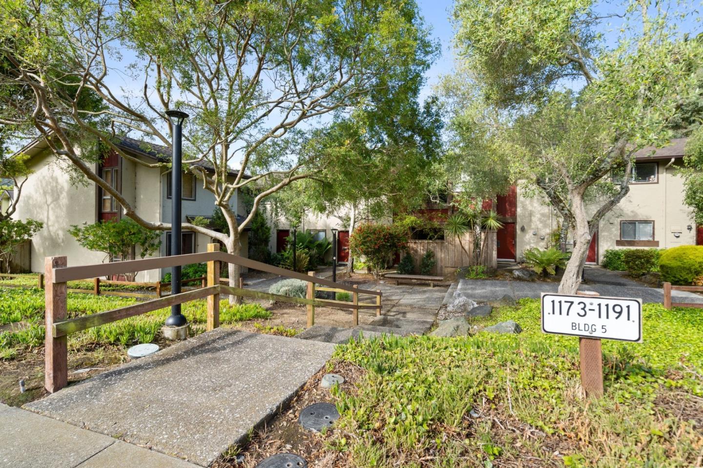 Neighborhood Neighborhood-5