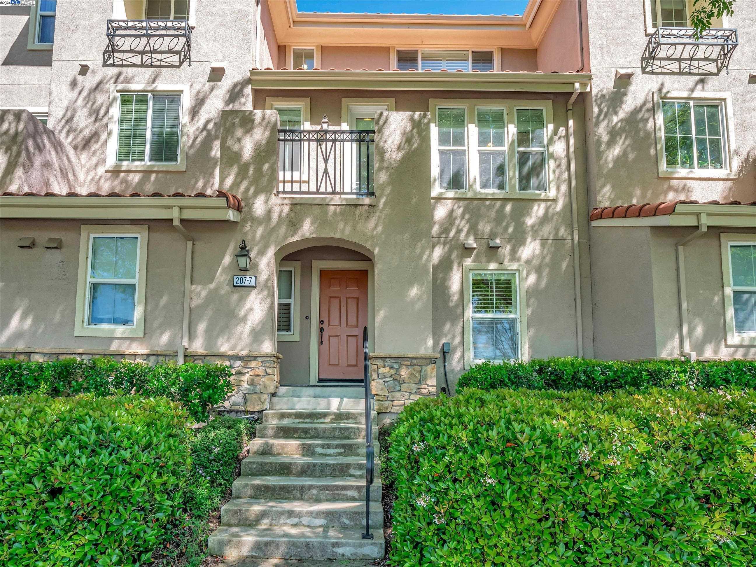 Neighborhood Neighborhood-19