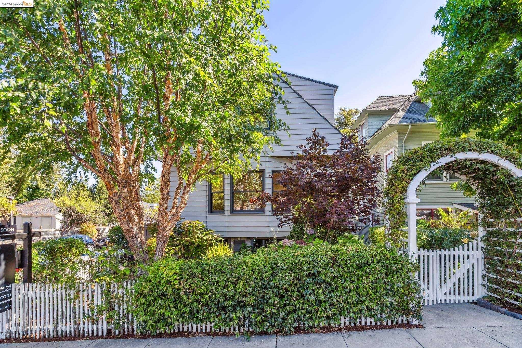 Neighborhood Neighborhood-15