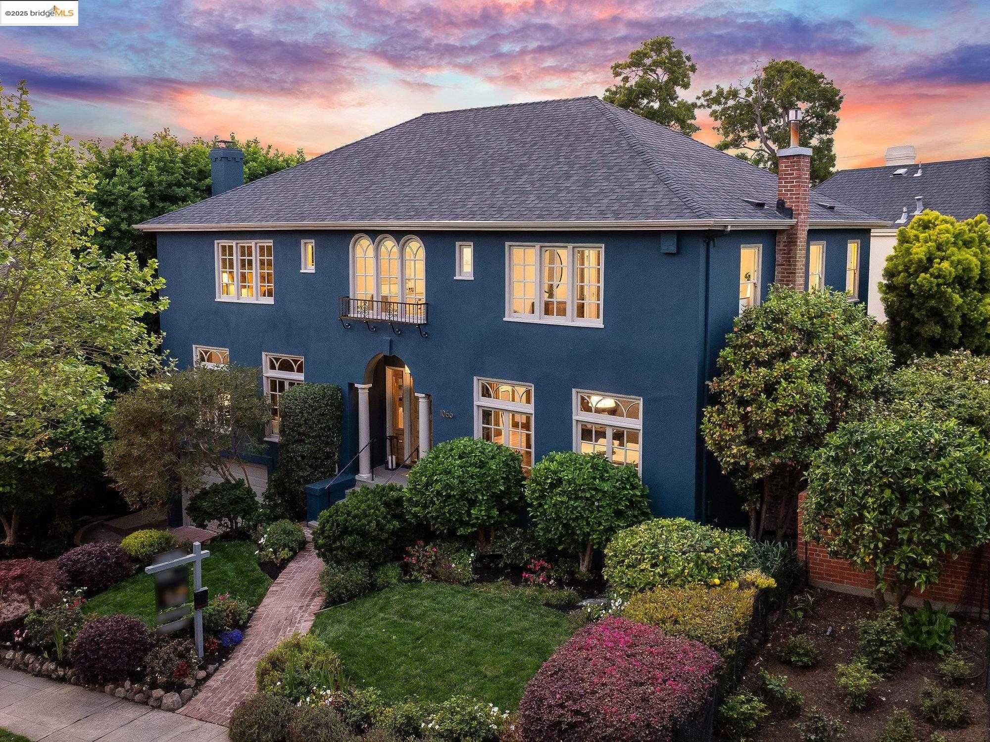 Neighborhood Neighborhood-9