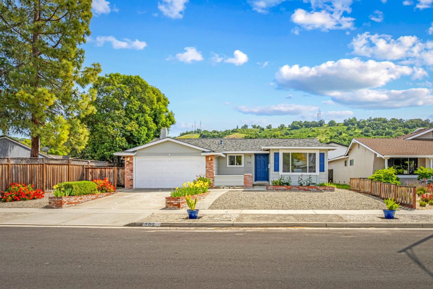 Neighborhood Neighborhood-33