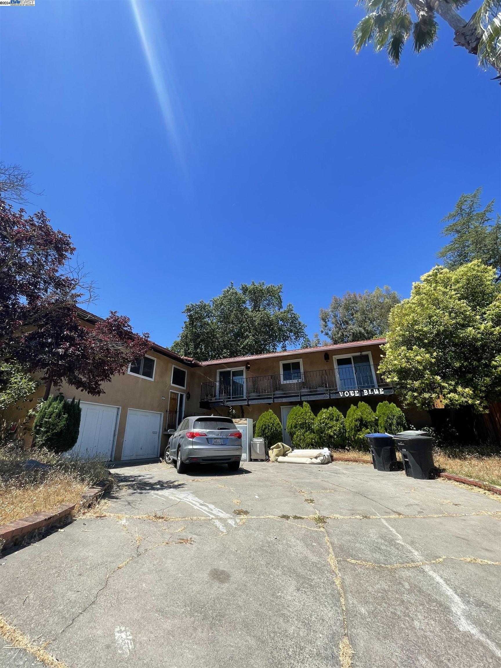 Neighborhood Neighborhood-7