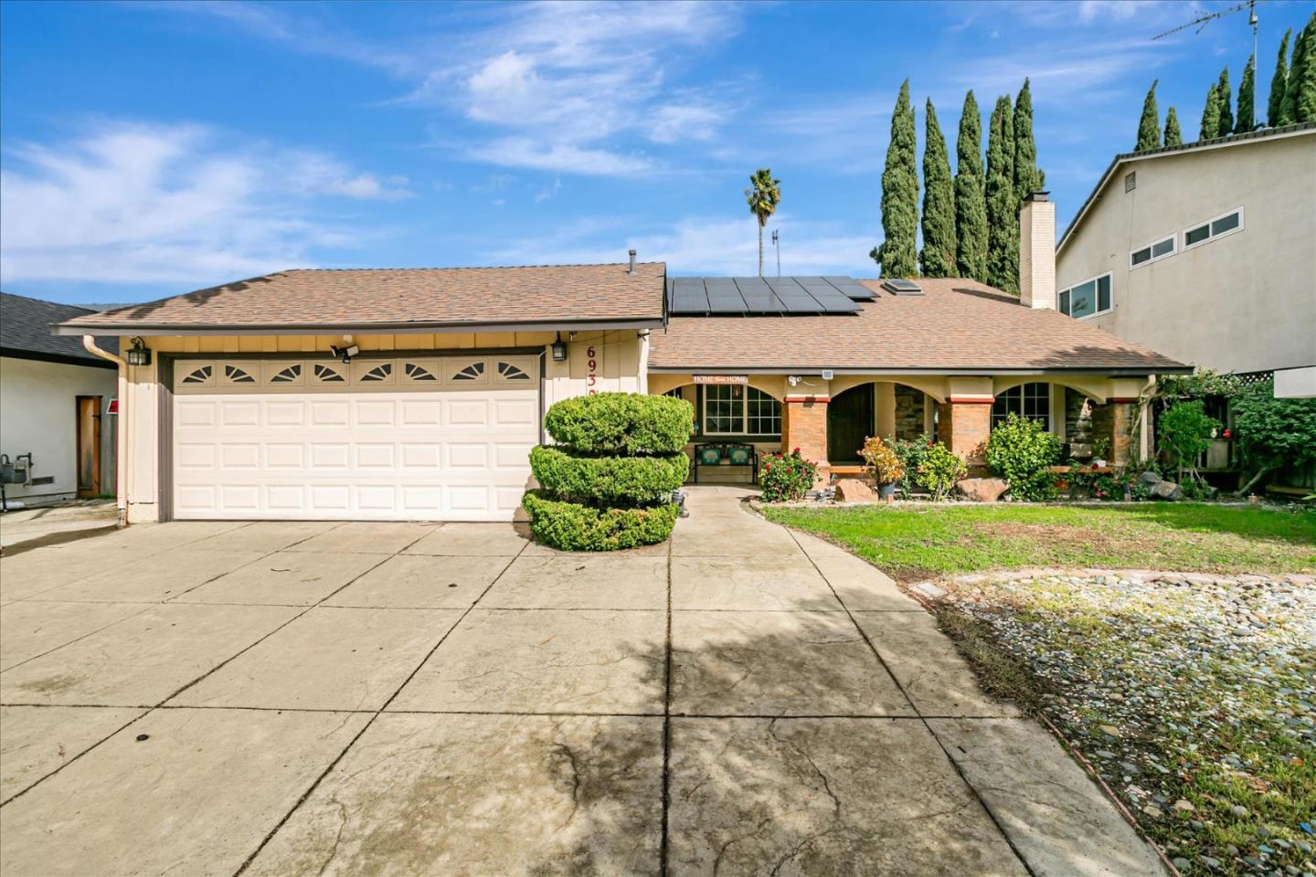 Neighborhood Neighborhood-19