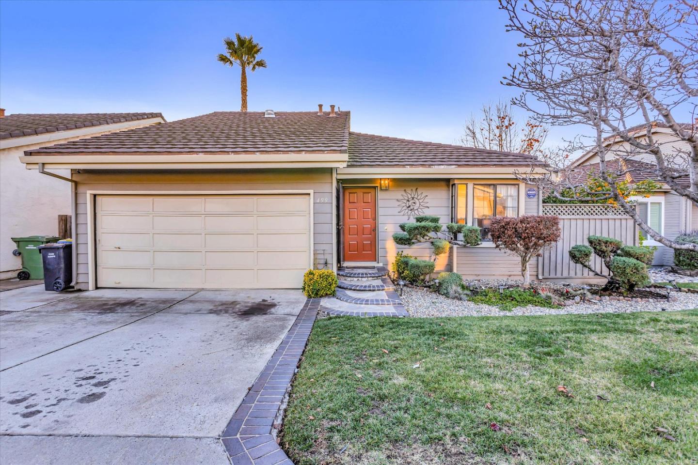 Neighborhood Neighborhood-9