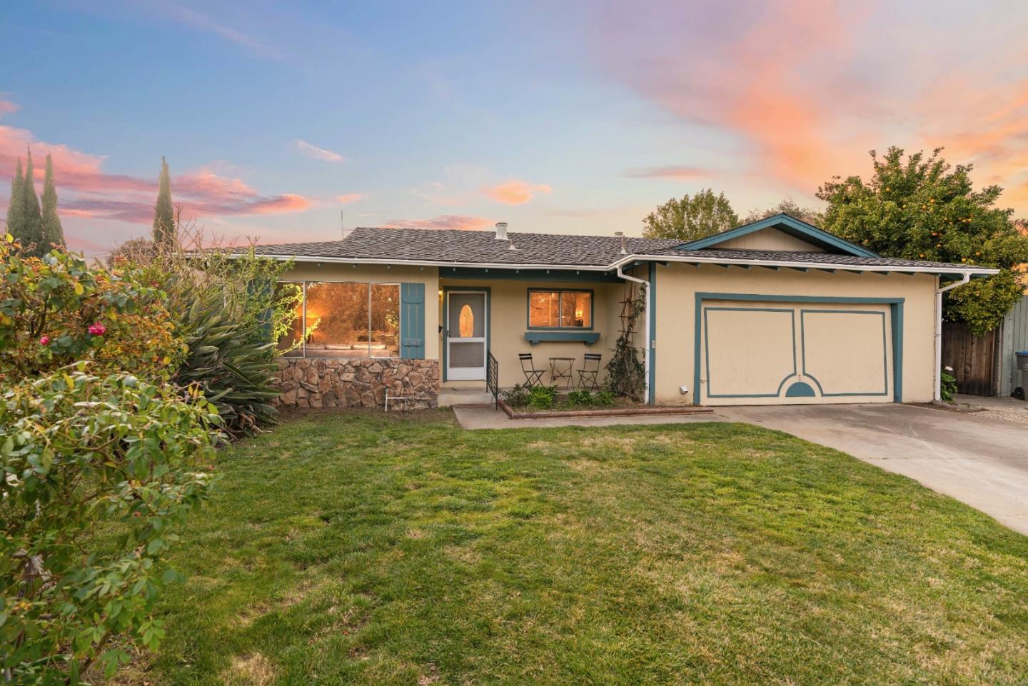 Neighborhood Neighborhood-72