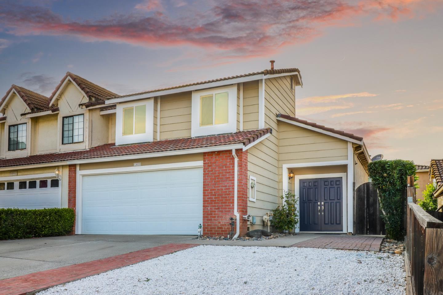 Neighborhood Neighborhood-46