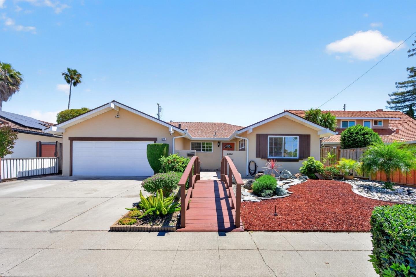 Neighborhood-5
