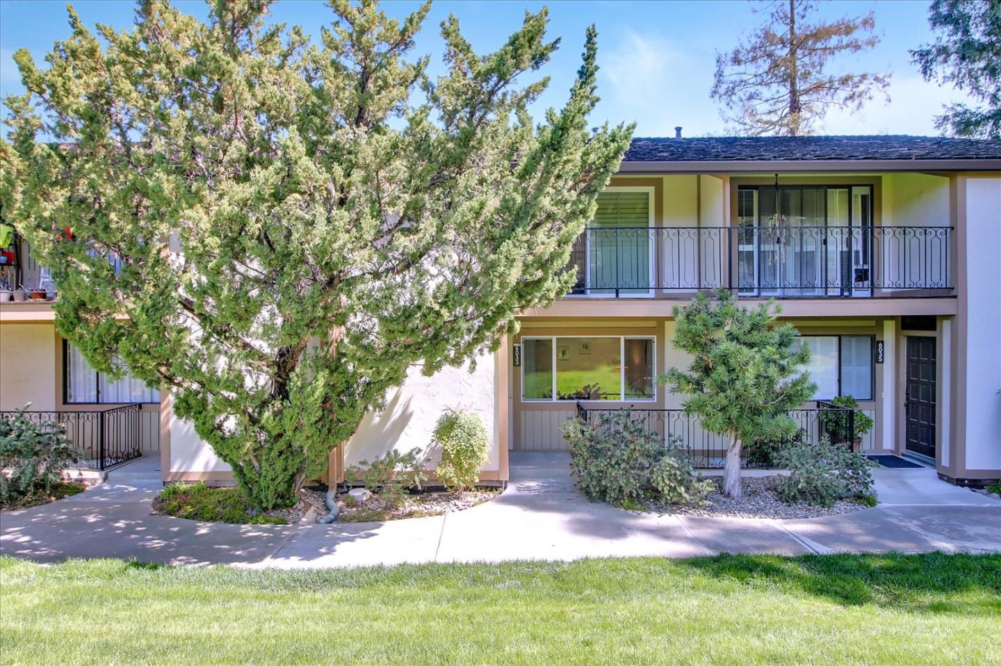 Neighborhood Neighborhood-9