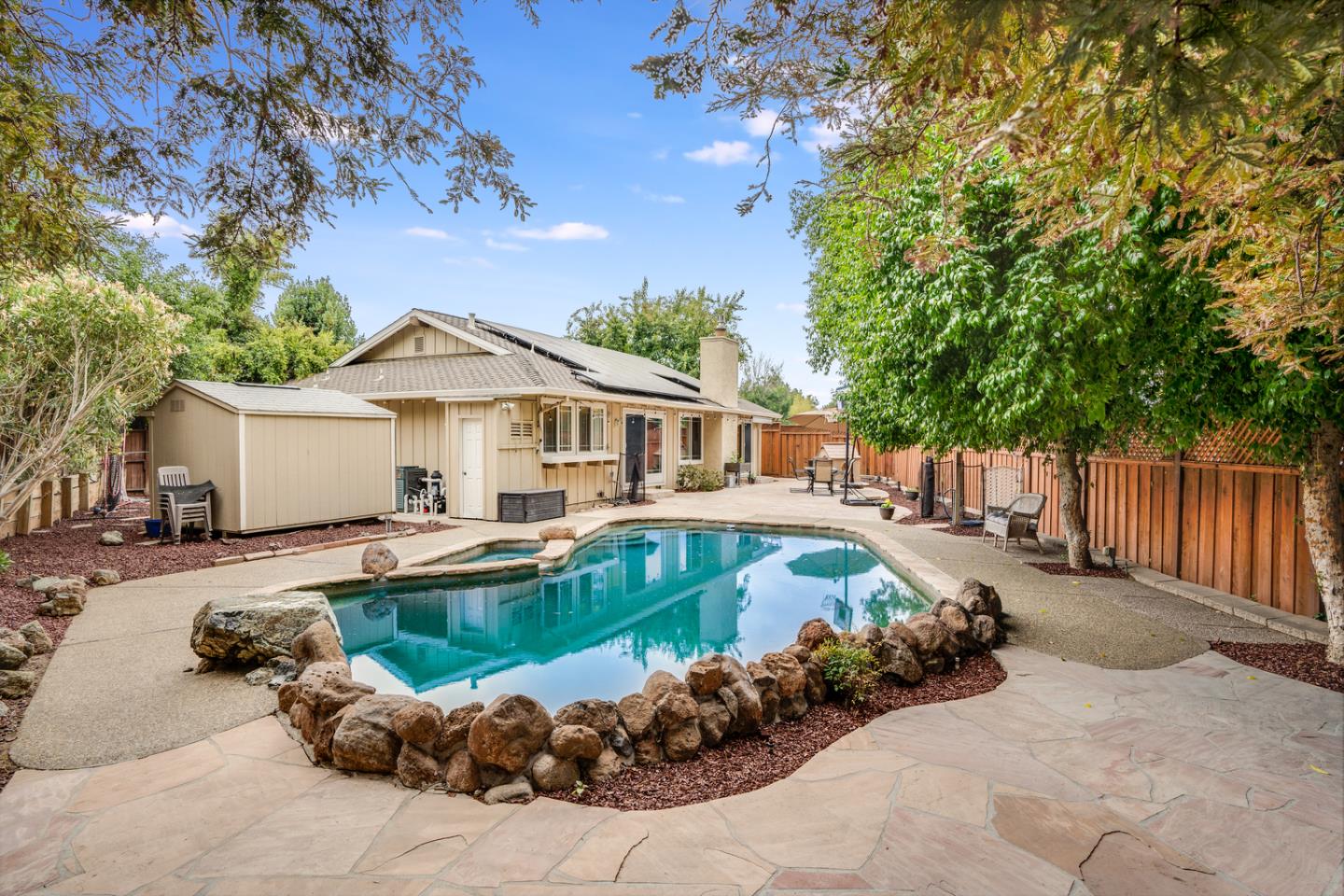 Neighborhood Neighborhood-87