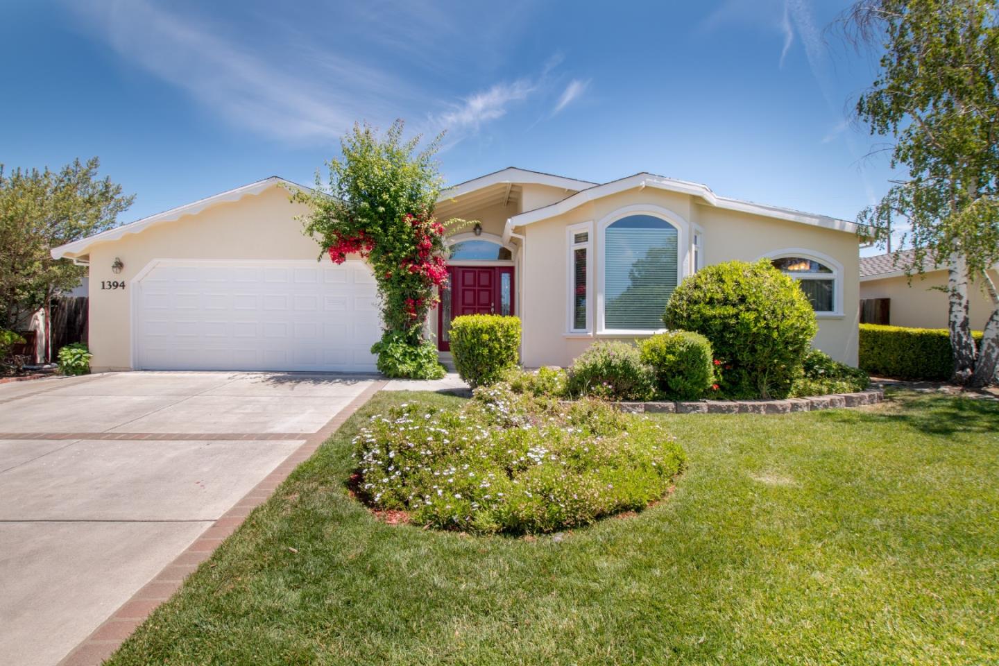 Neighborhood Neighborhood-8