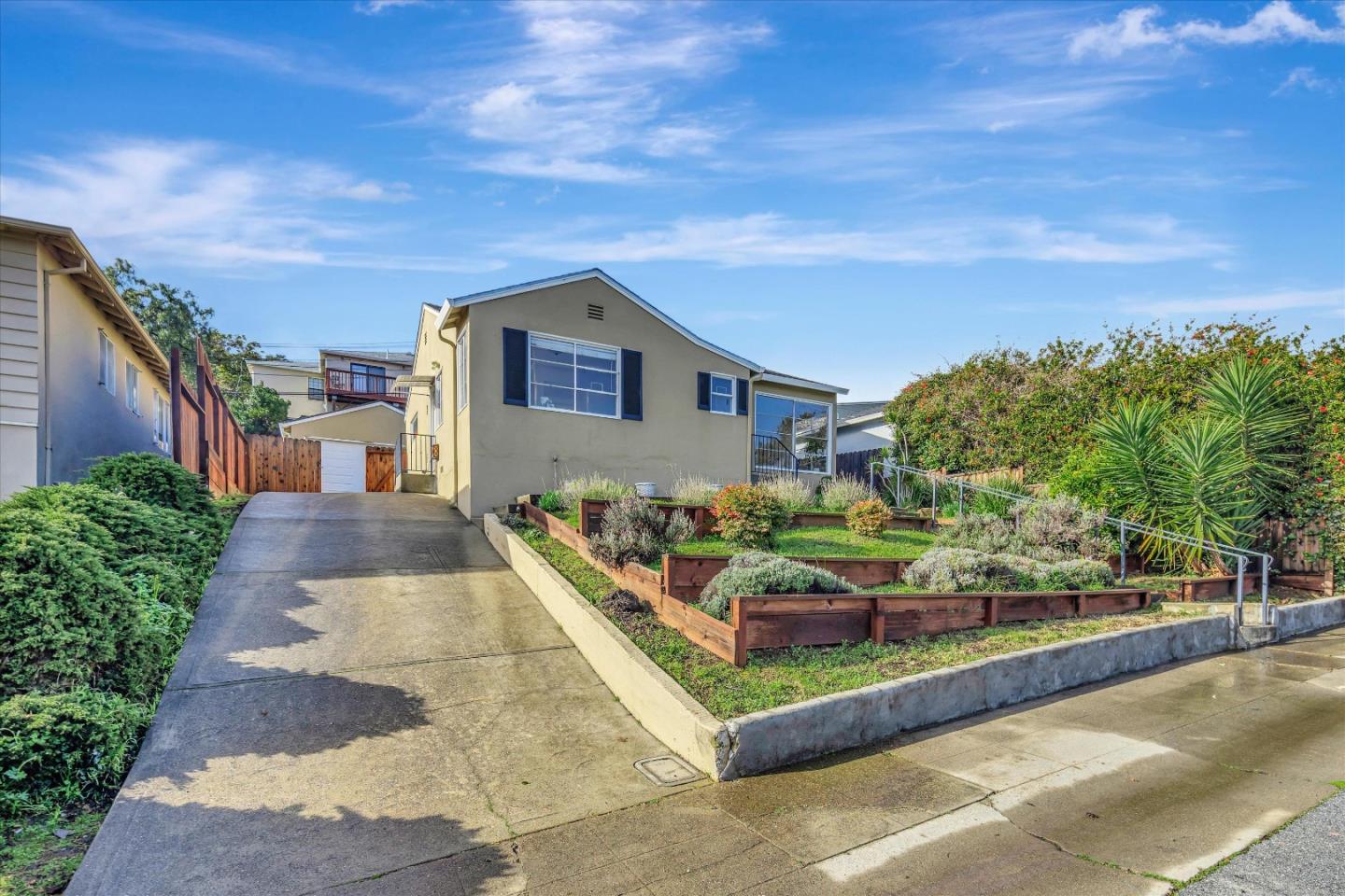 Neighborhood Neighborhood-15