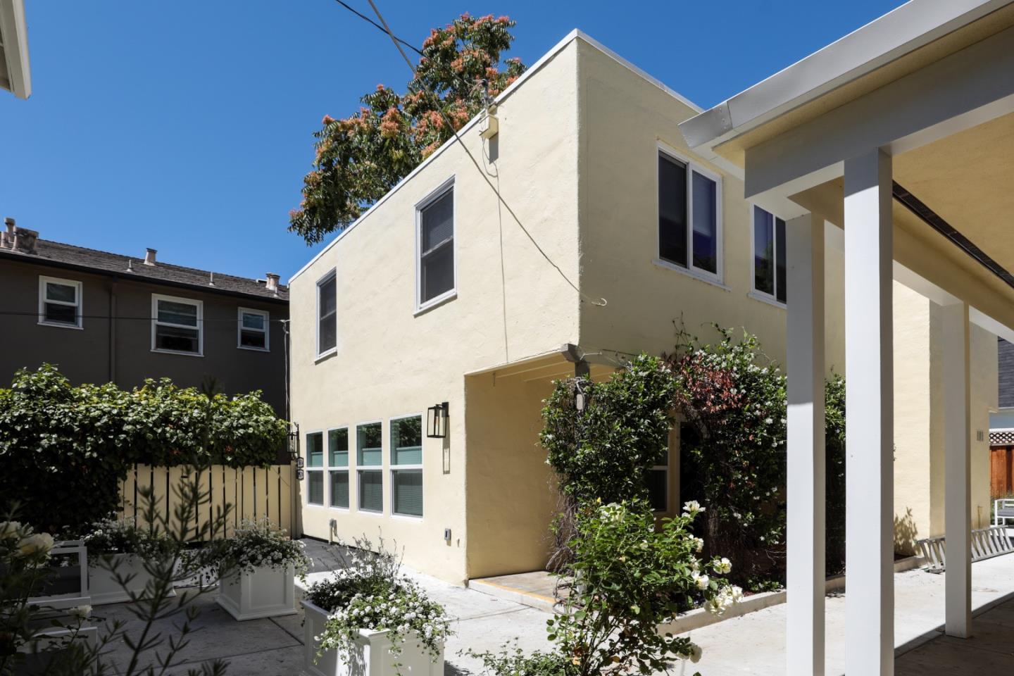 Neighborhood Neighborhood-18